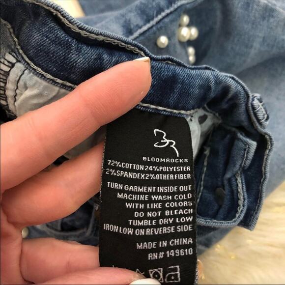 BLOOMROCKS Melrose Pearls Fray Cuff Ankles Jeans - Picture 13 of 13